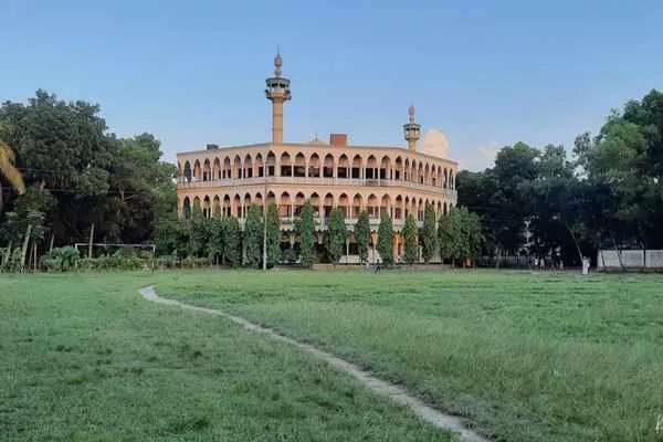ইলম, আদব ও নৈতিকতায় গড়ে উঠুক আগামী প্রজন্ম